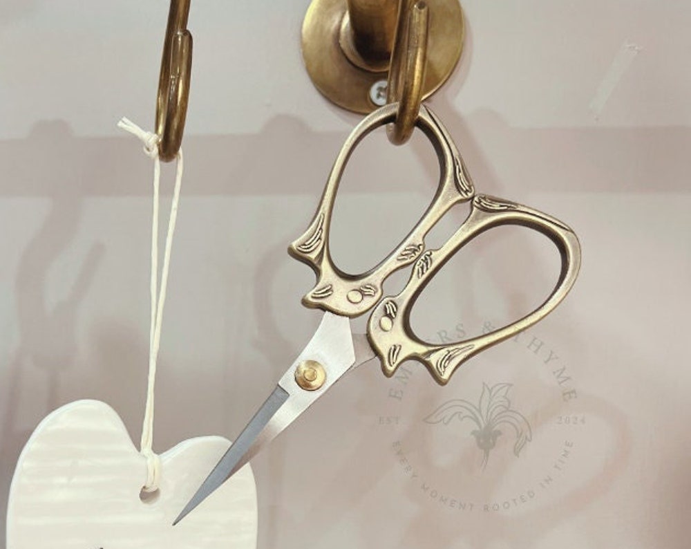 Squirrel Brass Herb and Twine Scissors