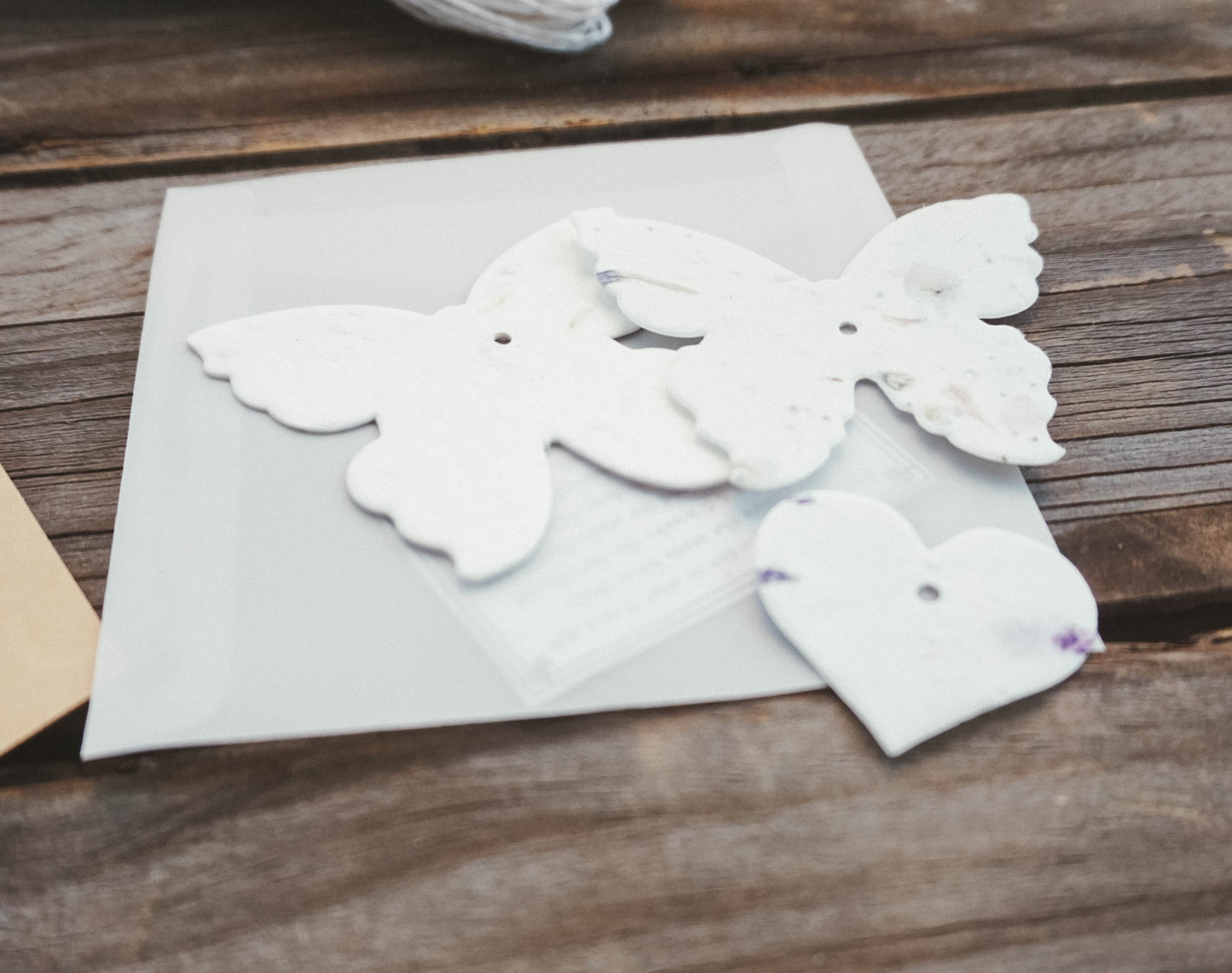 The Art of Bread-Gifting: Ribbon, Wrap & Presentation Tote